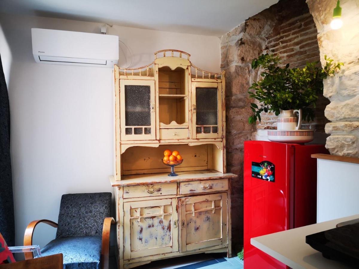 Cres B Studio Apartman Extérieur photo